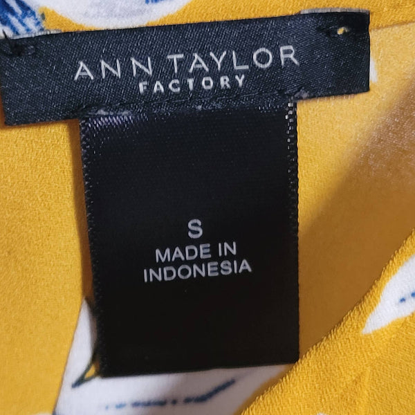Ann Taylor Factory Yellow Blue White Sleeveless Blouse Accordion Key Hole Small