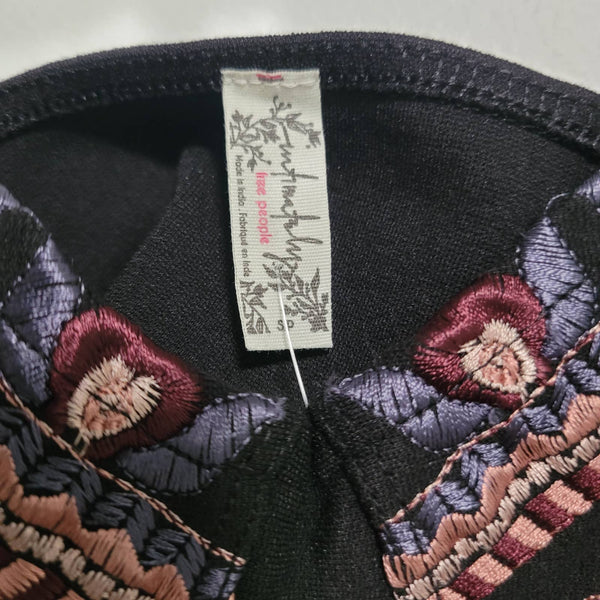 NWT Free People Intimately Black Floral Embroidery Emilia Soft Bra Size Small