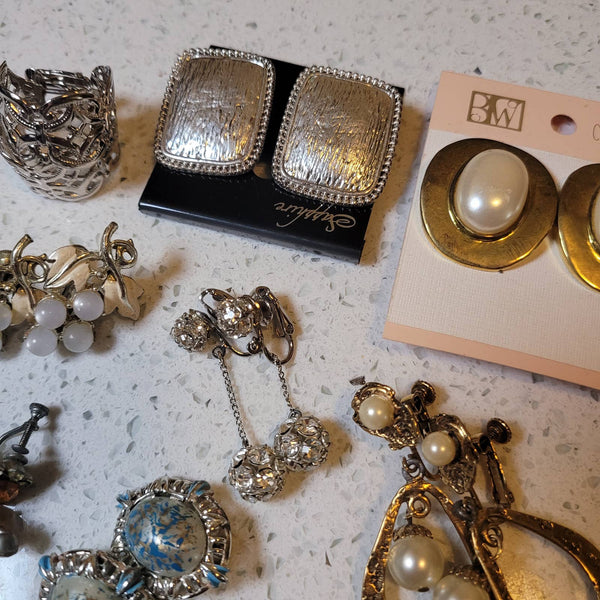 Vintage Costume Clip On Earrings Lot 26 Pairs 1 Necklace