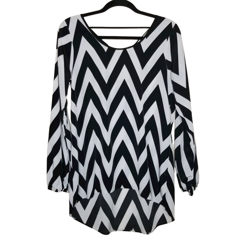 Studio Y Black White Chevron Long Sleeve Top Hi-Lo Criss Cross Back Size Small