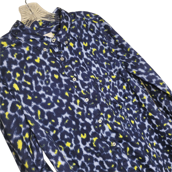 GAP The Tailored Shirt Blue Yellow Cheetah Print Button Down Collar Size Large Petite