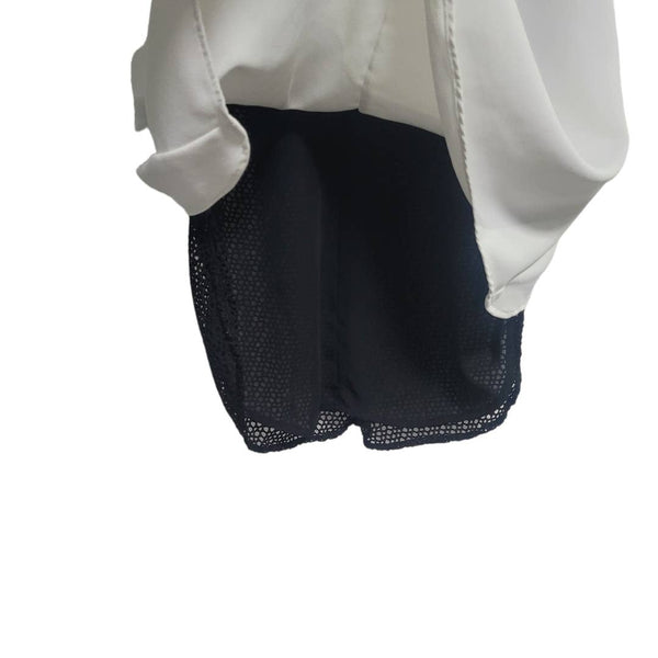 Cabi Domino White Black Sleeveless Split Back V-Neck Lined Blouse Size Small