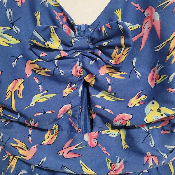 Liquorish Blue Multicolored Birds Dragonflies Sleeveless Key Hole Dress Size S/M