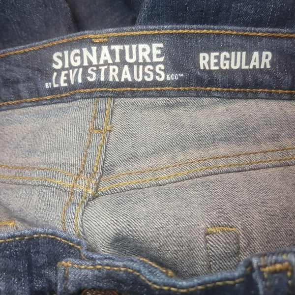 Signature Levi's Strauss Regular Men's Blue Jeans Size 36